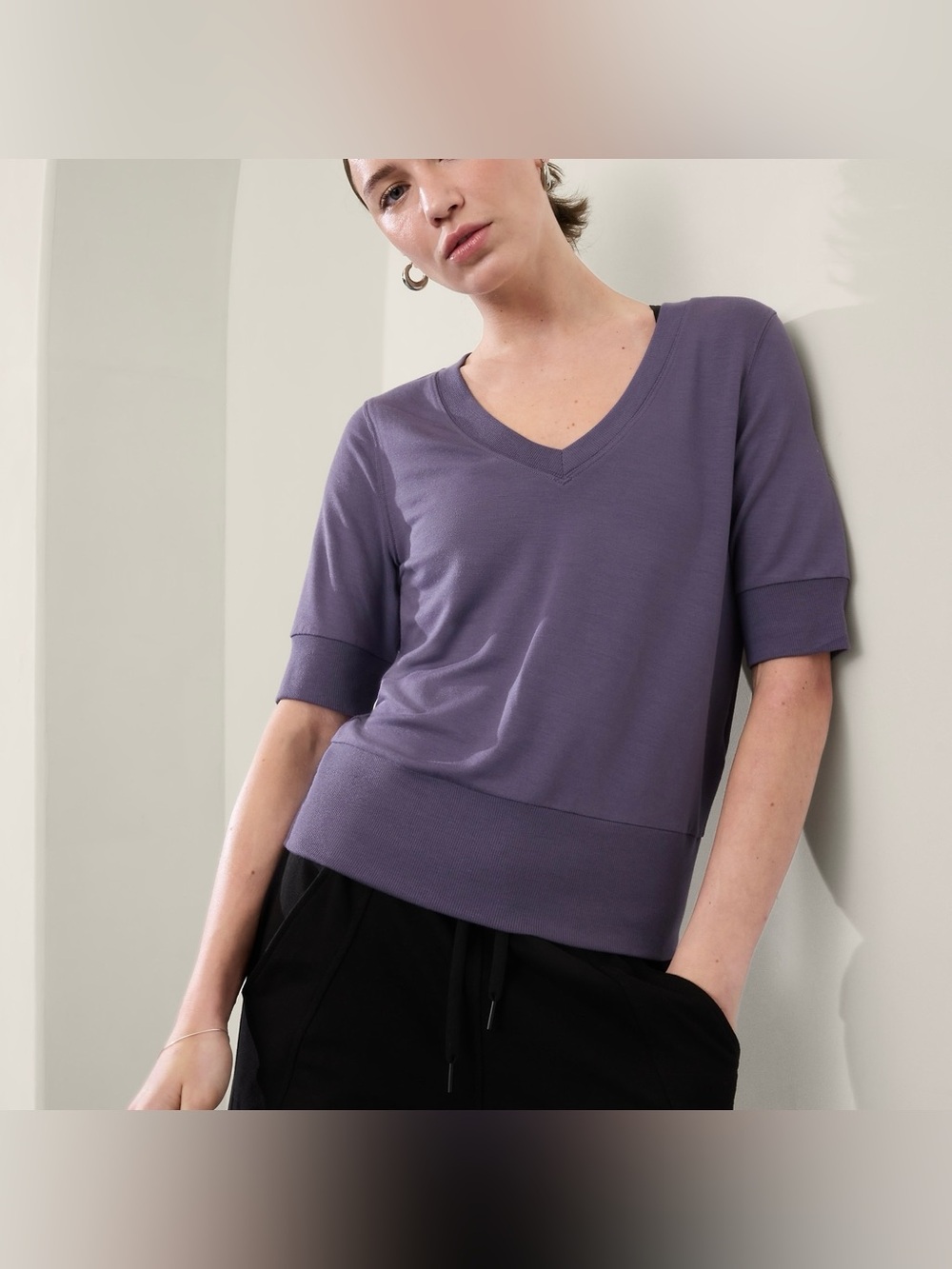 Athleta Size Small Tall Step Forward Dusty Purple Sweatshirt VNeck Tee Casual